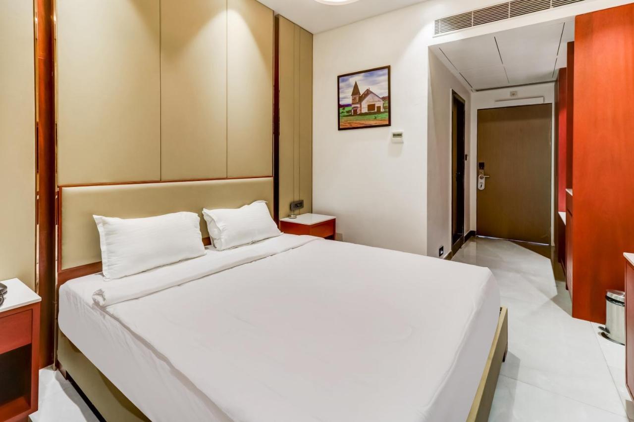 מלון אננטפור Oyo Townhouse 785 Sree Vinayaka Grand מראה חיצוני תמונה