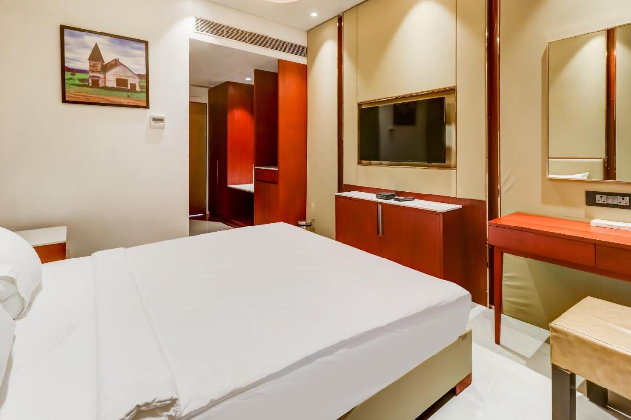 מלון אננטפור Oyo Townhouse 785 Sree Vinayaka Grand מראה חיצוני תמונה